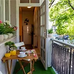 Large Terrace + Quiet Apt
