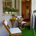 Large Terrace + Quiet Apt