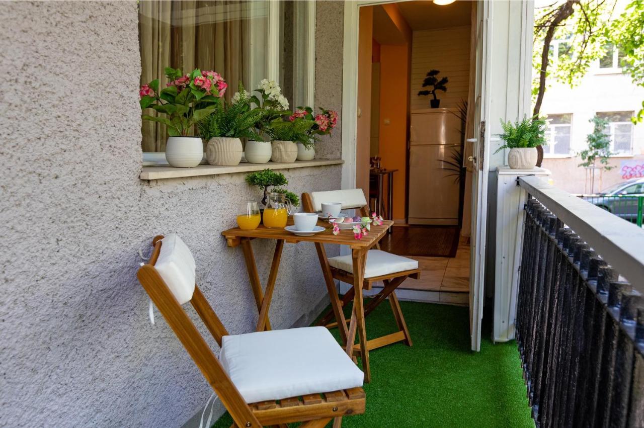 Large Terrace + Quiet Apt Appartement *